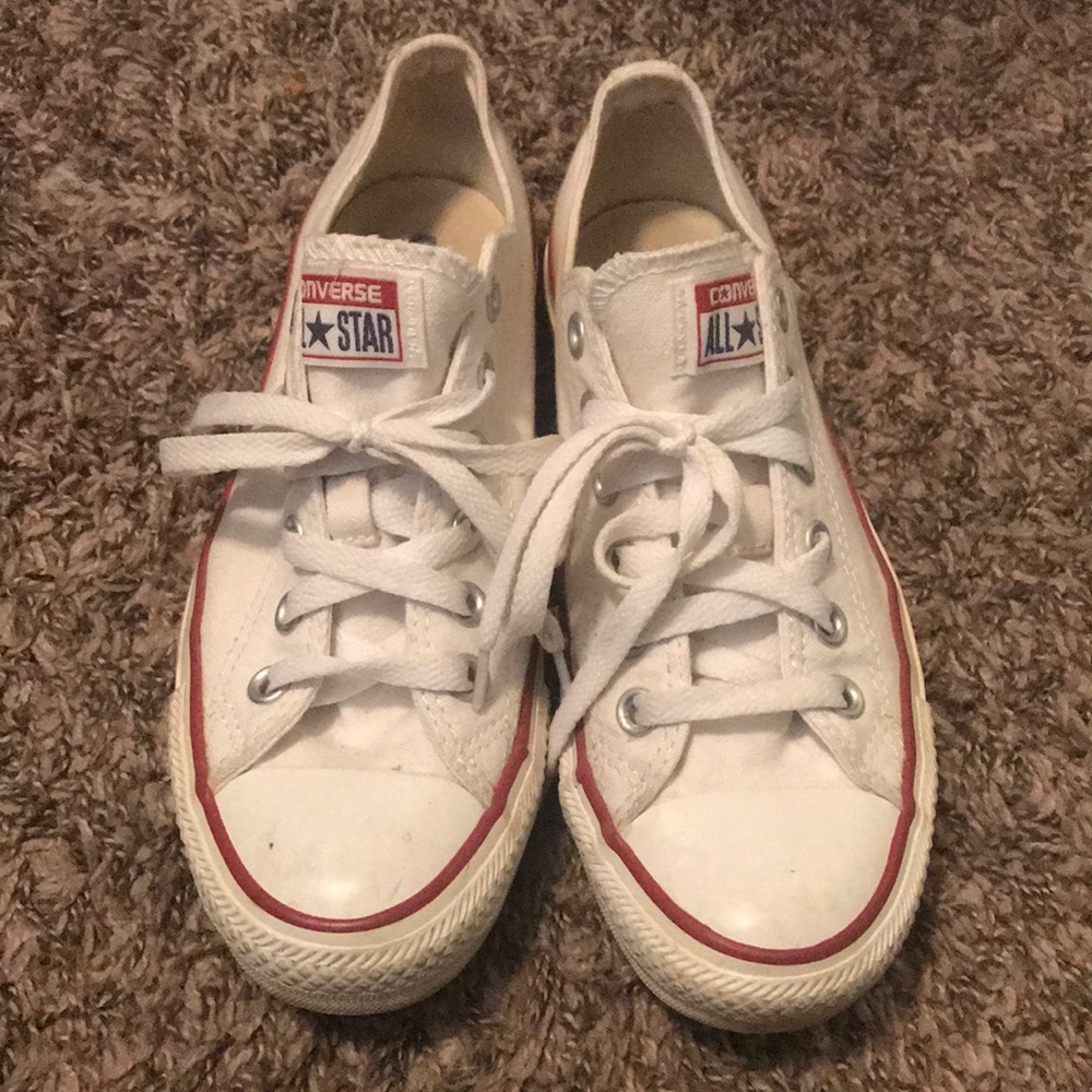 White low top Converse size 7